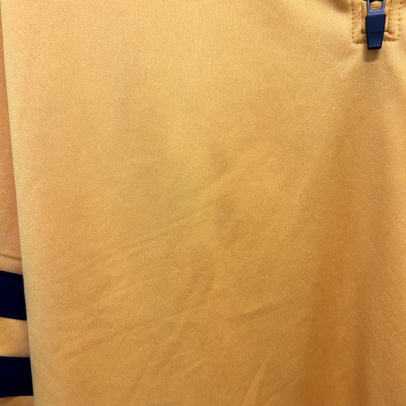 NHL preds pullover - Picture 3 of 3